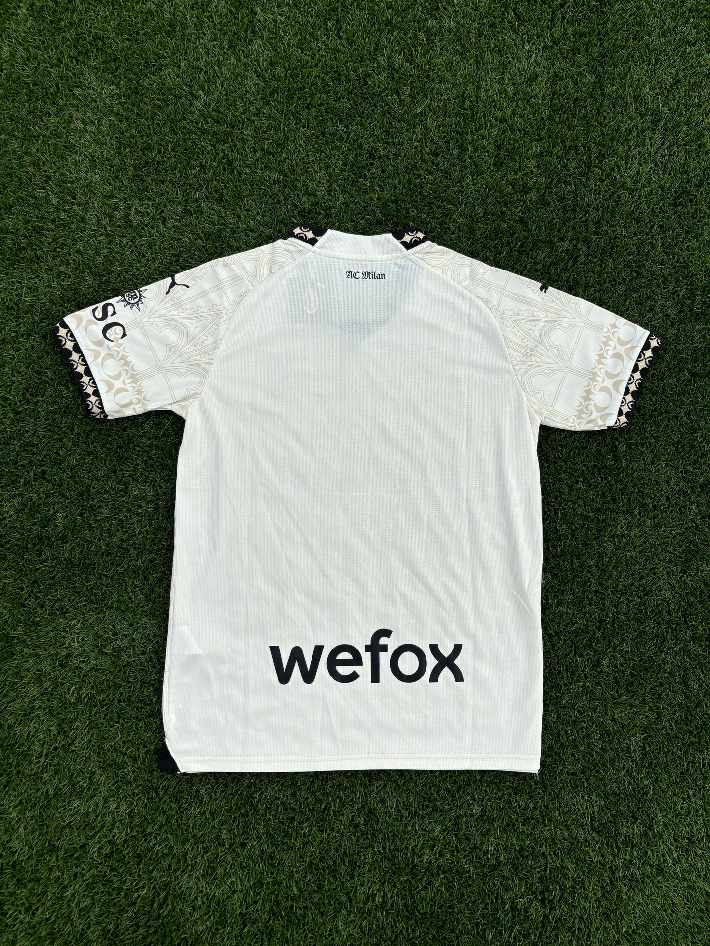 AC Milan x Pleasures Light kit 2023/24